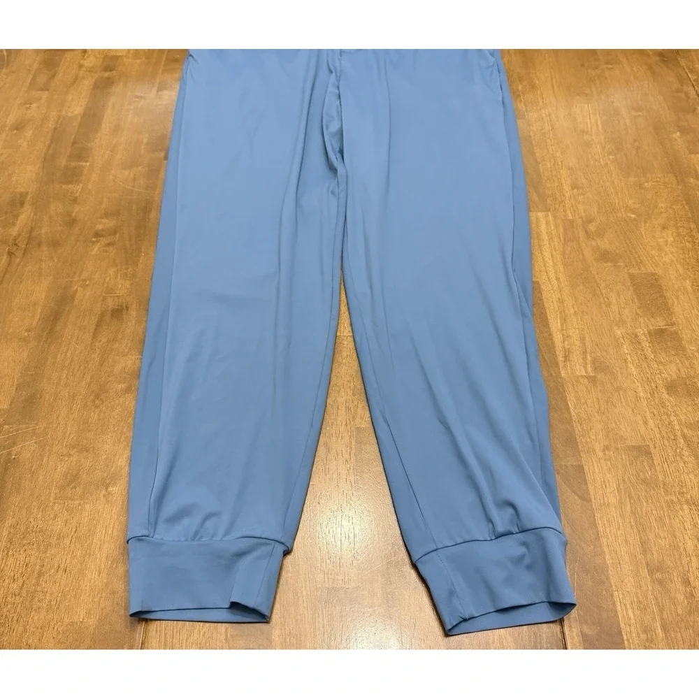 Soothfeel nwt joggers